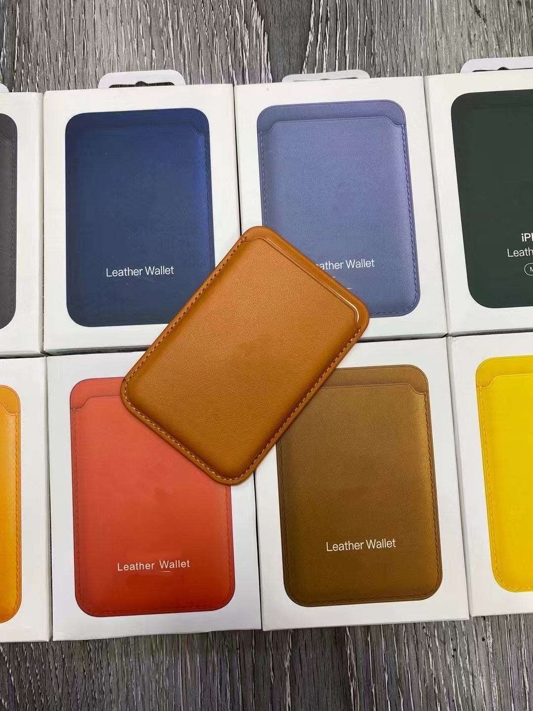 Leather Wallet Card Holder Phone Cover - レザーカードウォレットカバー、Magsafe対応磁気ケース付き携帯電話カードホルダー、すべてのiPhoneに対応、Magsafeカードフォンバックバッグ